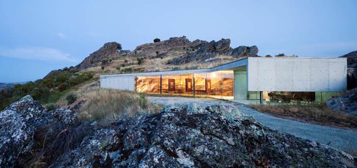 CRASTO DE PALHEIROS INTERPRETIVE CENTER